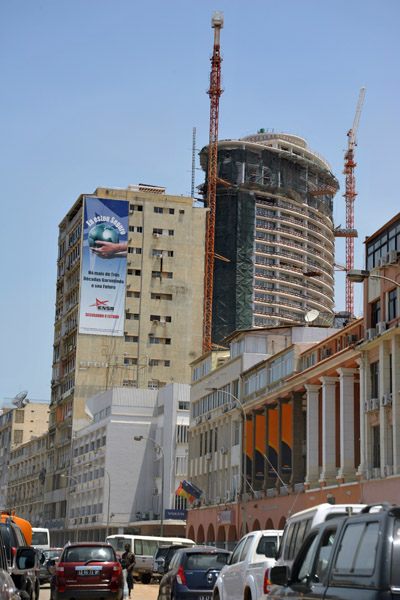 Construction of a new tower, Luanda