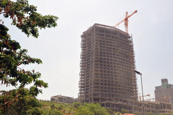 The new InterContinental Luanda under construction, 2010