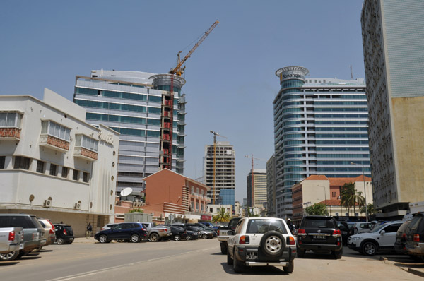 Rua Rainha Ginga, Luanda