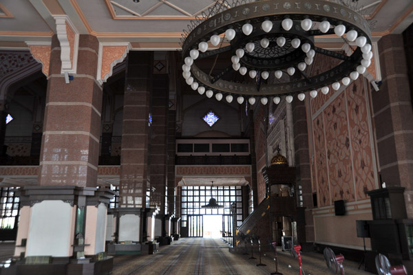 Main Prayer Hall, Masjid Putra