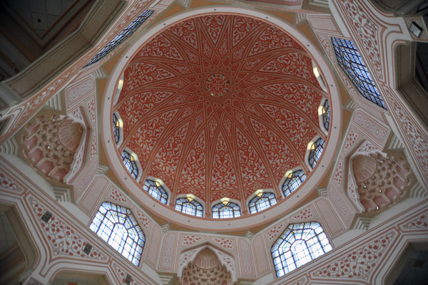 Interior of the main dome, Masjid Putra