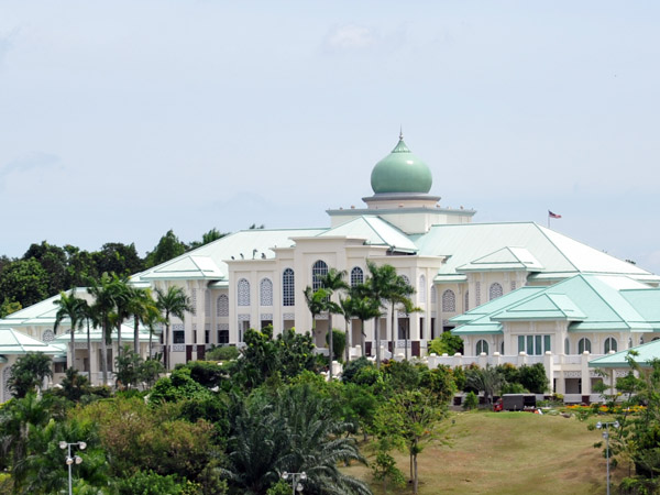 Seri Perdana , the Prime Minister's Official Residence across Putrajaya Lake from the Botanical Garden