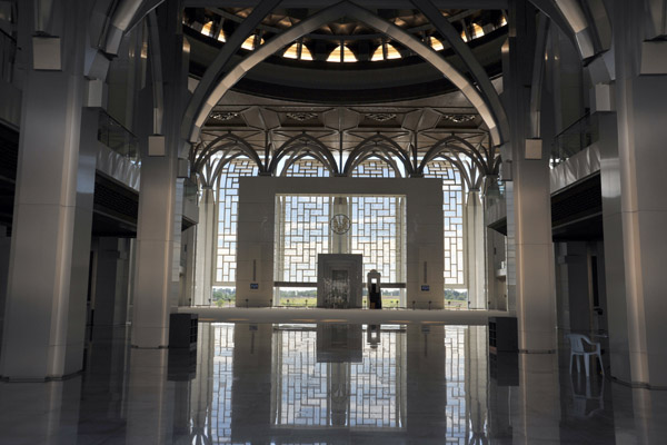 Interior of Masjid Tuanku Mizan Zainal Abidin, Putrajaya