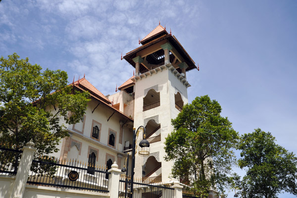 Istana Melawati, constructed 1999-2002