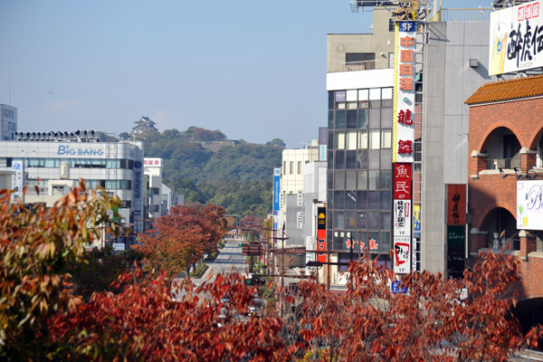The first glimpse of Hikone Castle from the JR Station