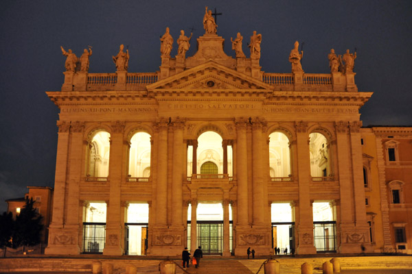 San Giovanni in Laterano - west façade at night