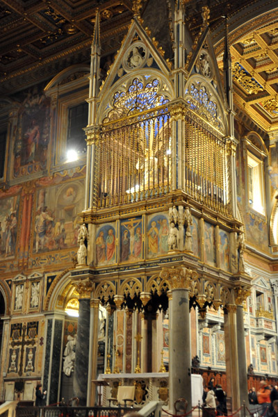 Above the High Altar is a Baldachino by Giovani di Stefano (†1391) 