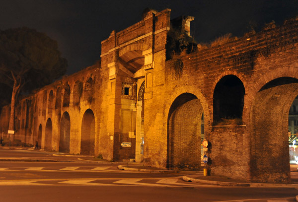 Porta San Giovanni