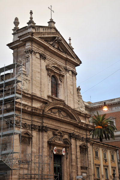 Santa Maria della Vittoria, , 1608-1626, next to the Moses Fountain