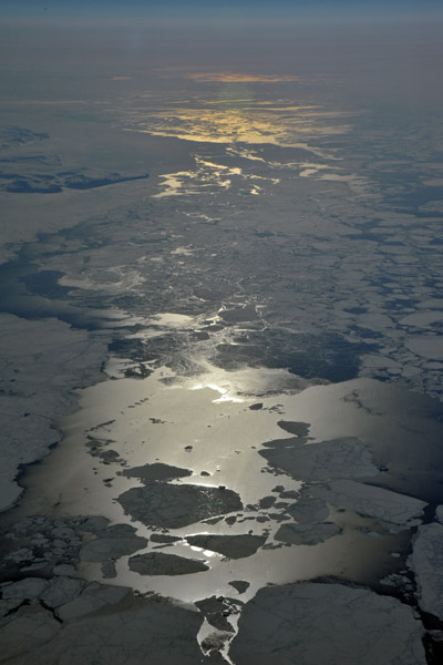Ice between Greenland and Baffin Island