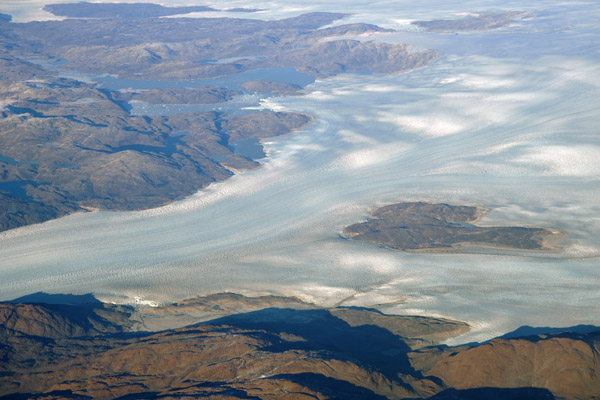 Glacier, southwest Greenland (N61 43/W047 55)