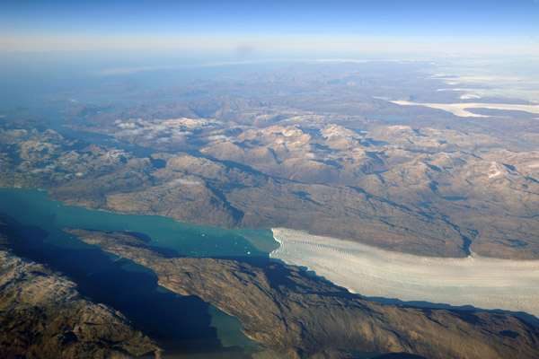 Glacier, southwest Greenland (N61 36/W048 13)