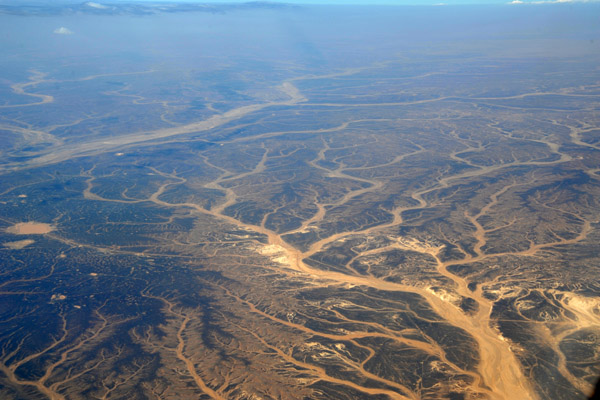 Dry riverbeds of eastern Jordan