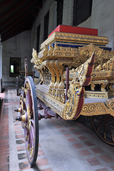 Royal funerary chariot, 1924
