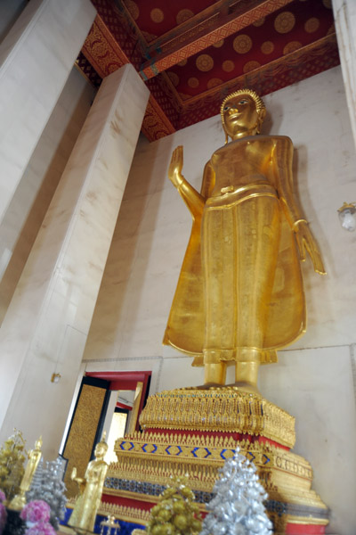 Standing Buddha of Wat Saket