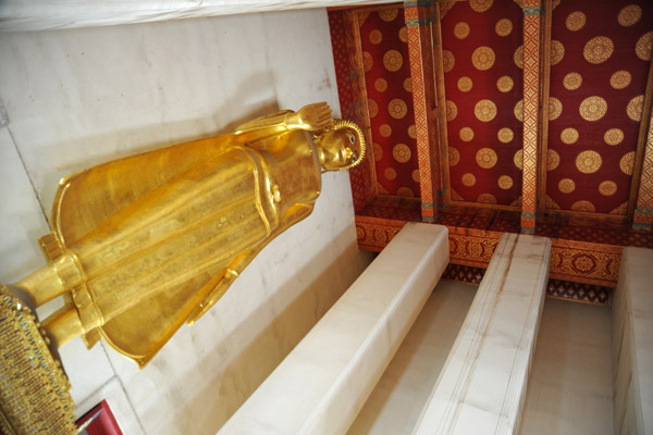 Standing Buddha of Wat Saket