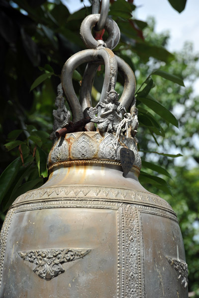 Buddhist bell, Golden Mount