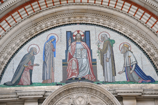 Mosaic of Jesus flanked by Sts Peter, Mary, Joseph and Edward