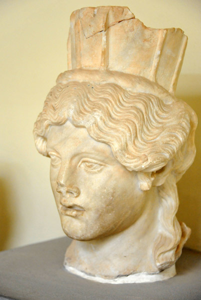 Large female head found at Leptis Magna