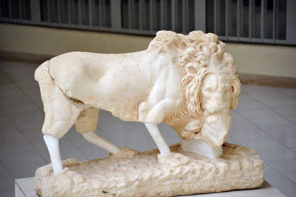 Lion with prey in the lobby of the Leptis Magna Museum
