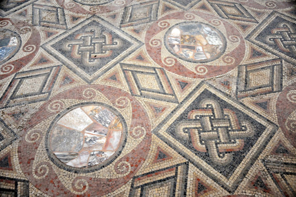 Basilica of Justinian - side aisle mosaic detail