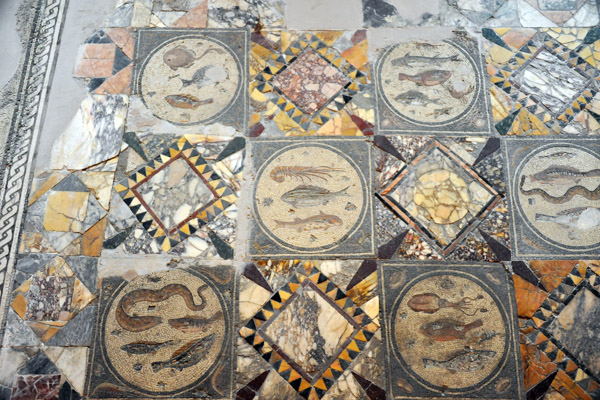 Central portion of the mosaic depicting various fish