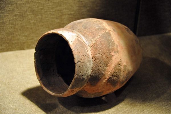 Ancient pottery - 8000 to 3750 BC