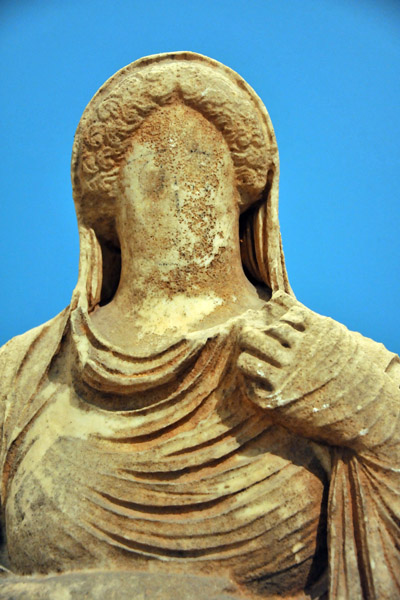 Persephone, wife of Hades, depicted without a face when she's in the Underworld