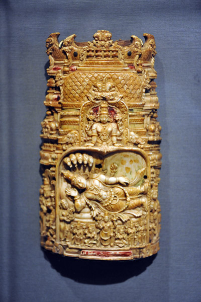 Miniature Hindu shrine with Vishnu sleeping on the cosmic ocean, 1500-1700, Tamil Nadu