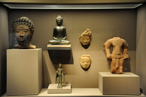 Thai Buddha images, 600-1000 AD
