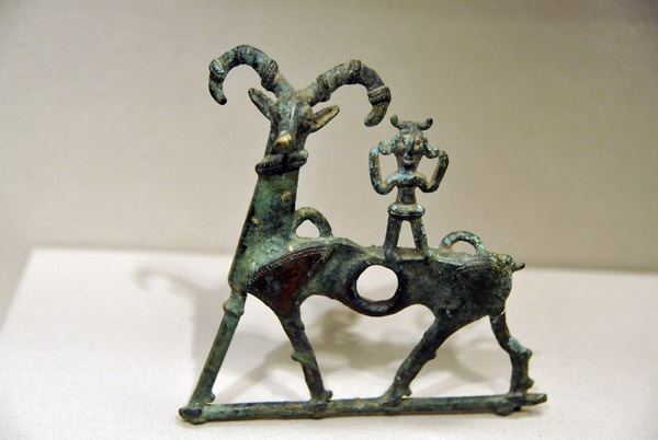 Cheekpiece of a horse bridle in for form of a wild sheep, Luristan region, Iran, ca 1000-650 BC