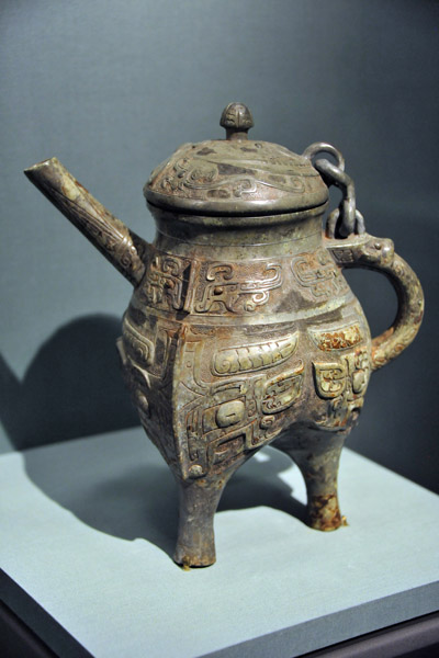 Ritual wine vessel, Shang Dynasty, ca 1300-1050 BC