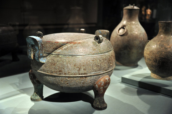 Ritual food vessel with cover, Eastern Zhou Dynasty (771-221 BC)