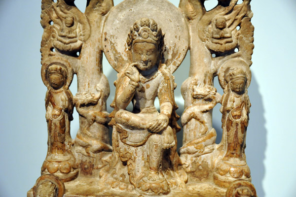 Seated bodhisattva Maitreya with attendants, 551 AD, Northern Qi Dynasty