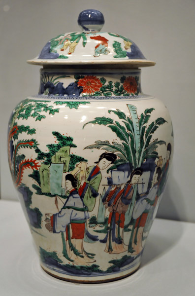 Covered jar with female musicians, Jiangxi province, reign of Kangxi 1662-1722