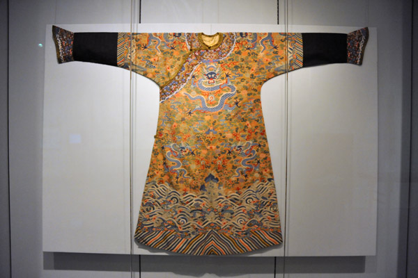 The Emperor's semiformal court robe, 18th C.