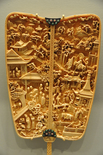 Ivory fan depicting scenes from Romance of the Western Chamber, late Qing Dynasty