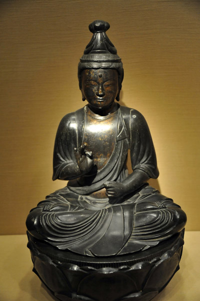 The Seated bodhisattva Avalokiteshvara (Sho Kannon), Edo Period (1615-1868)