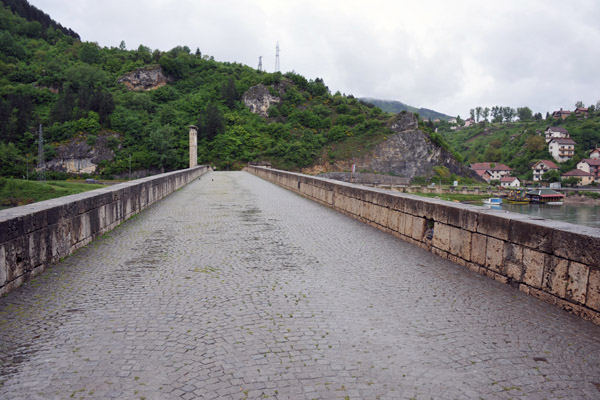 Crossing the Ottoman bridge at Višegrad