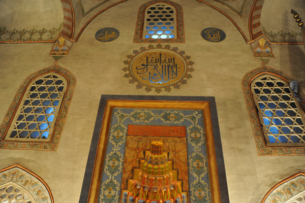 The Emperor's Mosque was rebuilt in 1565 and dedicated to Suleiman the Magnificient 