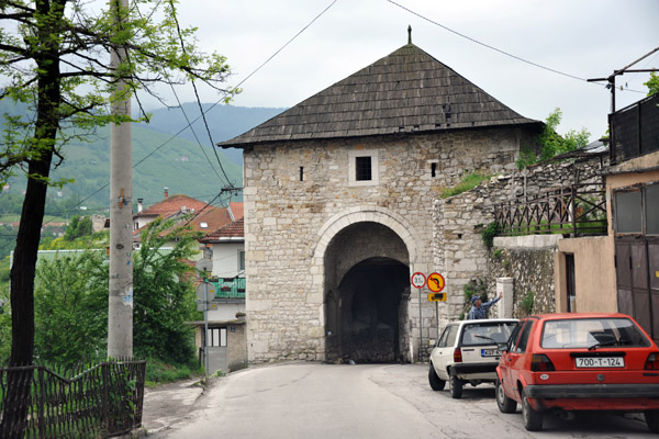 Reentering the old Vratnik Fort through the Visegrad Gate