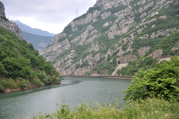 Neretva River between Jablanica and Mostar