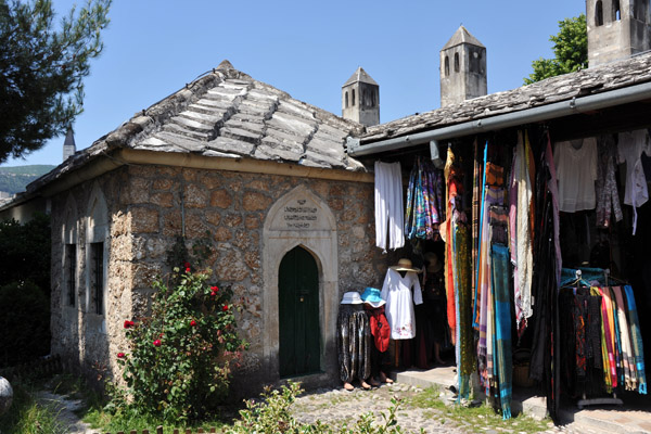 Tepa Market across from the Koski Mehmed-Pasha Mosque