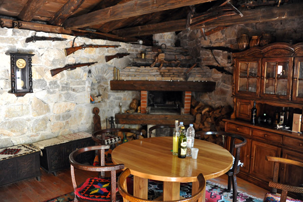 Rustic building in the courtyard at Villa Fortuna