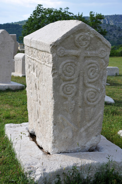 Cross shape with spirals, Radimlja