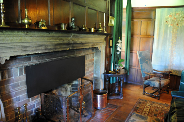 Fireplace with a large mantle, Bateman's