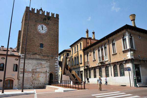 Piazzetta Gianni Pellicani with the Torre Civica di Mestre