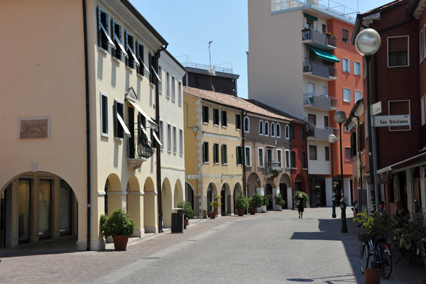 Via Caneve, Venezia-Mestre