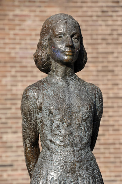 Statue of Anne Frank, Janskerkhof, Utrecht