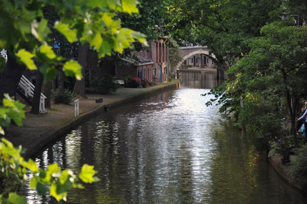 Vollersbrug over the canal along Twijnstraat aan de Werf, Utrecht